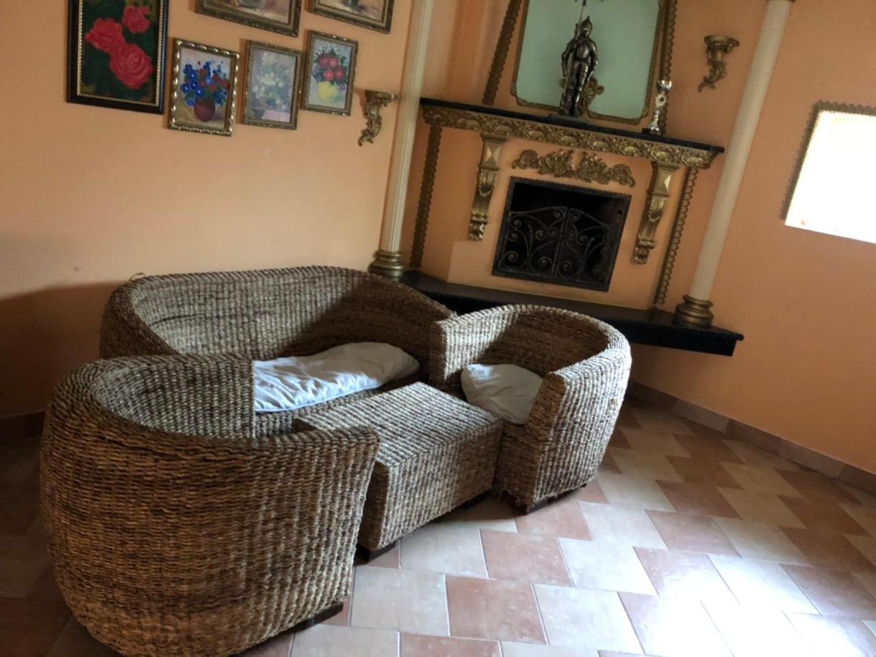 Hotel Nikolet Мукачеве Екстериор снимка